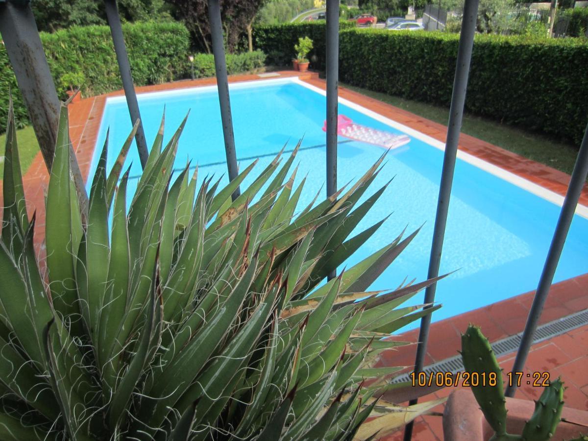 Appartement Romantica Mansarda Lago Di Garda à Lonato Extérieur photo